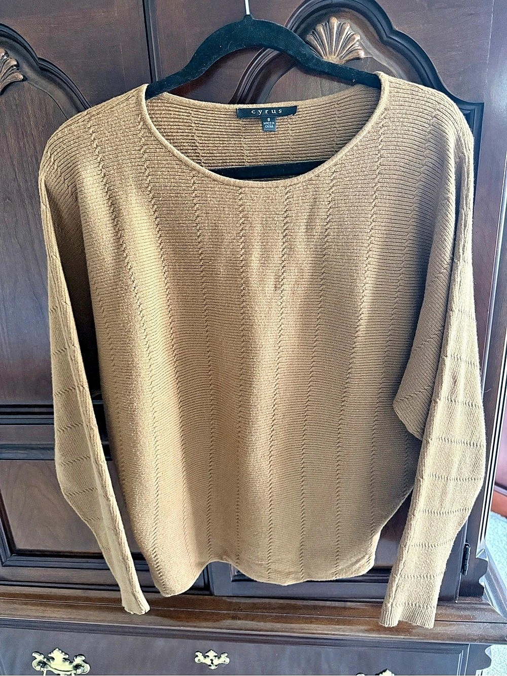 Cyrus Camel colored Textured Crewneck Sweater Size Small